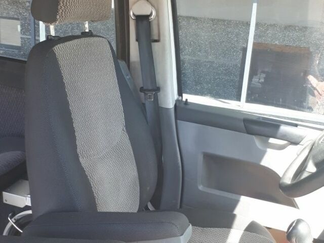 Белый Фольксваген Transporter, объемом двигателя 0 л и пробегом 330 тыс. км за 8600 $, фото 6 на Automoto.ua