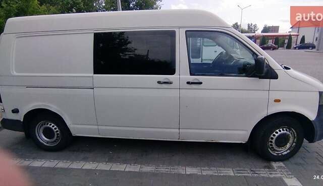 Белый Фольксваген Transporter, объемом двигателя 2.5 л и пробегом 400 тыс. км за 8700 $, фото 4 на Automoto.ua