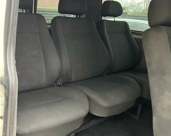 Белый Фольксваген Transporter, объемом двигателя 1.9 л и пробегом 392 тыс. км за 7799 $, фото 32 на Automoto.ua