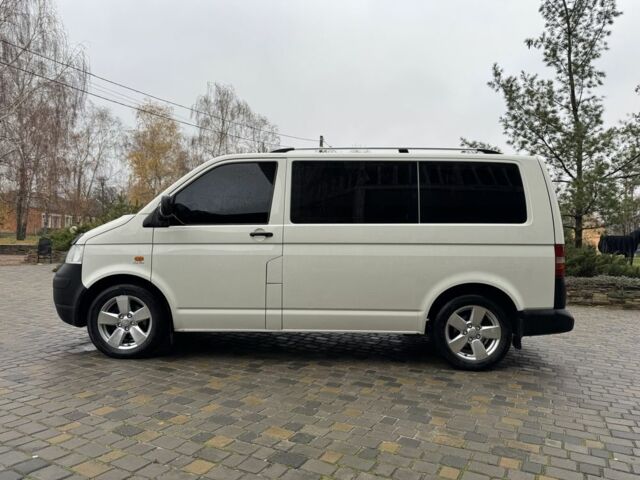 Белый Фольксваген Transporter, объемом двигателя 1.9 л и пробегом 300 тыс. км за 8000 $, фото 8 на Automoto.ua