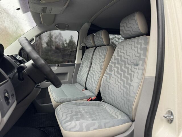 Белый Фольксваген Transporter, объемом двигателя 1.9 л и пробегом 300 тыс. км за 8000 $, фото 9 на Automoto.ua