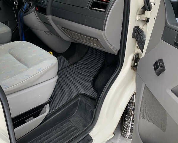 Белый Фольксваген Transporter, объемом двигателя 1.9 л и пробегом 569 тыс. км за 8700 $, фото 22 на Automoto.ua
