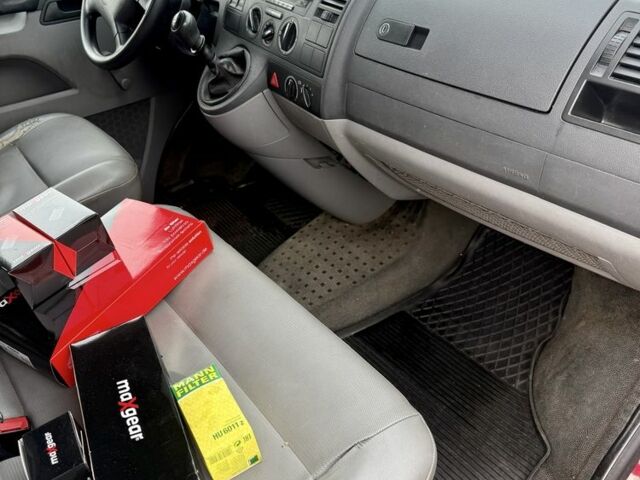 Белый Фольксваген Transporter, объемом двигателя 1.9 л и пробегом 317 тыс. км за 4950 $, фото 2 на Automoto.ua