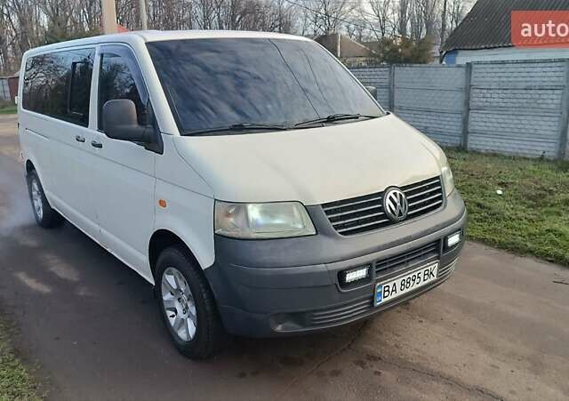 Білий Фольксваген Transporter, об'ємом двигуна 2.5 л та пробігом 320 тис. км за 7700 $, фото 13 на Automoto.ua
