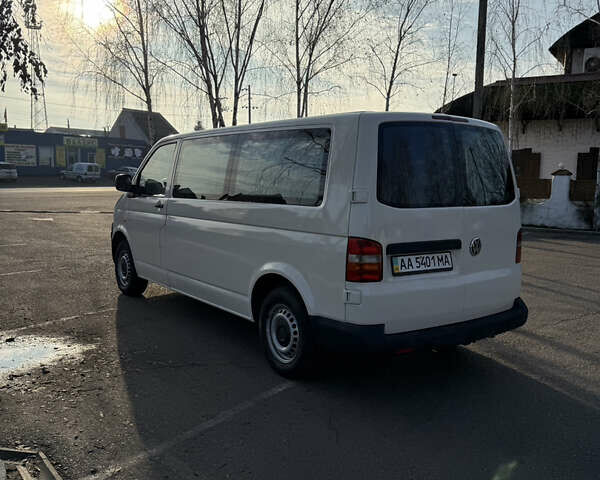 Белый Фольксваген Transporter, объемом двигателя 1.98 л и пробегом 400 тыс. км за 7500 $, фото 4 на Automoto.ua