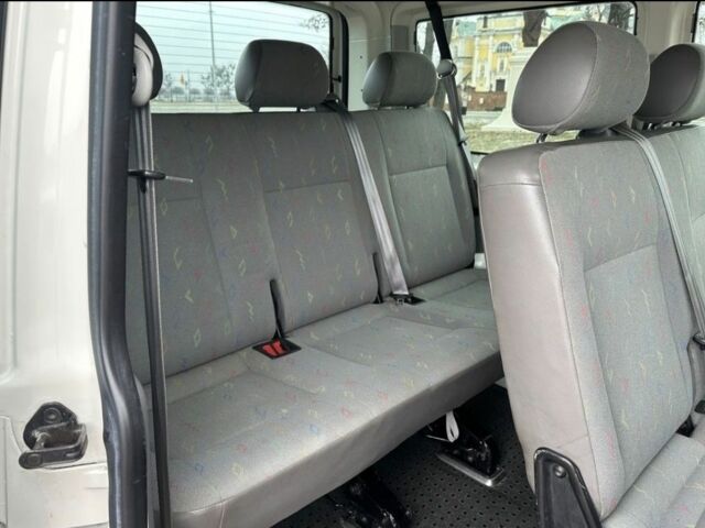 Белый Фольксваген Transporter, объемом двигателя 2.5 л и пробегом 230 тыс. км за 3482 $, фото 12 на Automoto.ua