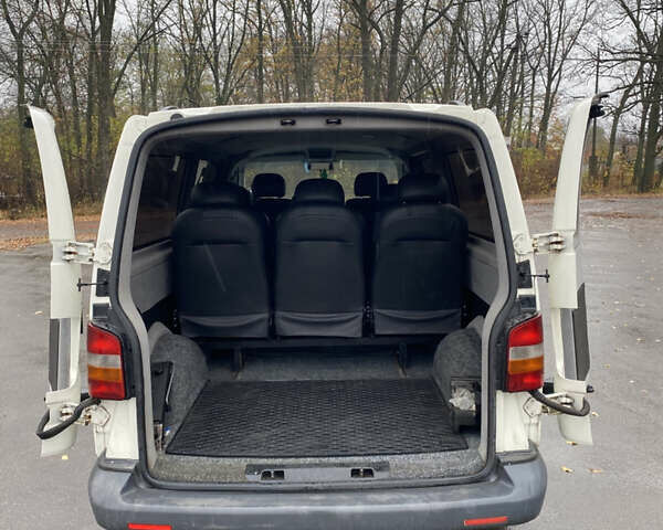 Білий Фольксваген Transporter, об'ємом двигуна 2.5 л та пробігом 355 тис. км за 8799 $, фото 3 на Automoto.ua