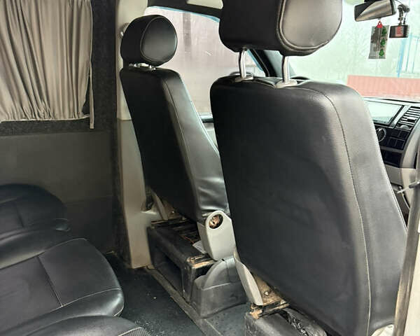 Белый Фольксваген Transporter, объемом двигателя 2.5 л и пробегом 594 тыс. км за 5600 $, фото 21 на Automoto.ua