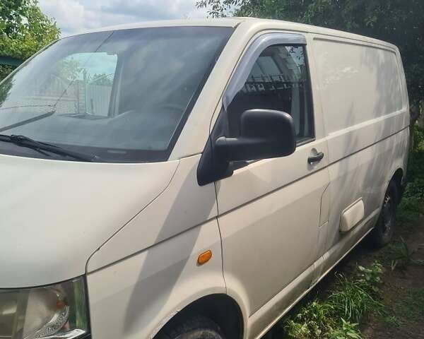 Белый Фольксваген Transporter, объемом двигателя 1.9 л и пробегом 350 тыс. км за 7000 $, фото 4 на Automoto.ua