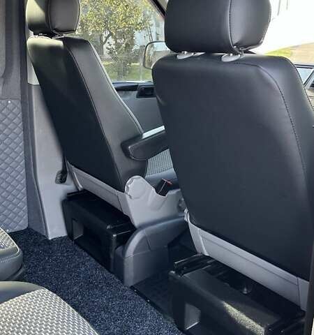 Білий Фольксваген Transporter, об'ємом двигуна 1.9 л та пробігом 180 тис. км за 12500 $, фото 7 на Automoto.ua