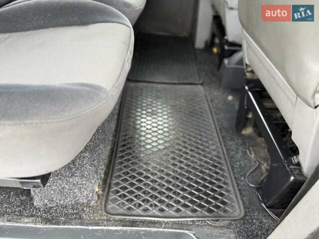 Белый Фольксваген Transporter, объемом двигателя 2.46 л и пробегом 250 тыс. км за 5999 $, фото 58 на Automoto.ua