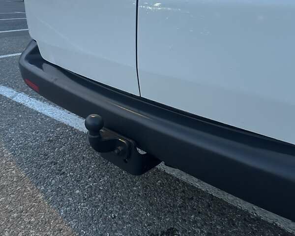 Белый Фольксваген Transporter, объемом двигателя 2.46 л и пробегом 530 тыс. км за 6850 $, фото 3 на Automoto.ua