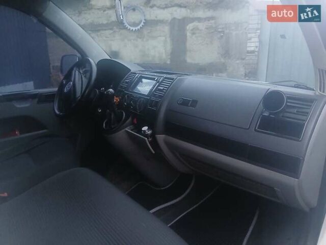 Белый Фольксваген Transporter, объемом двигателя 1.9 л и пробегом 200 тыс. км за 7200 $, фото 1 на Automoto.ua