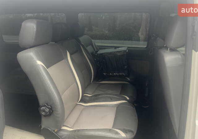 Білий Фольксваген Transporter, об'ємом двигуна 2.5 л та пробігом 297 тис. км за 10700 $, фото 8 на Automoto.ua