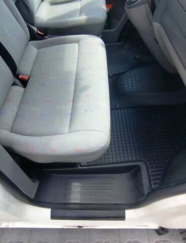 Белый Фольксваген Transporter, объемом двигателя 2.5 л и пробегом 400 тыс. км за 8700 $, фото 13 на Automoto.ua