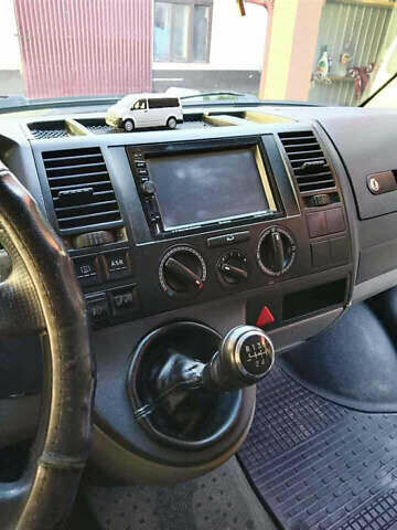 Белый Фольксваген Transporter, объемом двигателя 1.9 л и пробегом 317 тыс. км за 7500 $, фото 8 на Automoto.ua