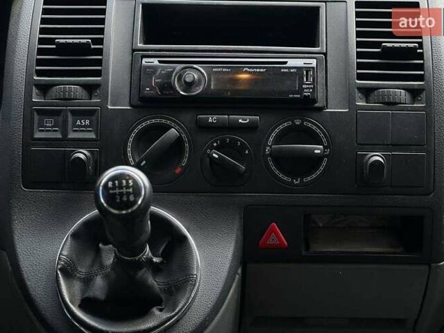 Белый Фольксваген Transporter, объемом двигателя 2.46 л и пробегом 336 тыс. км за 9500 $, фото 16 на Automoto.ua