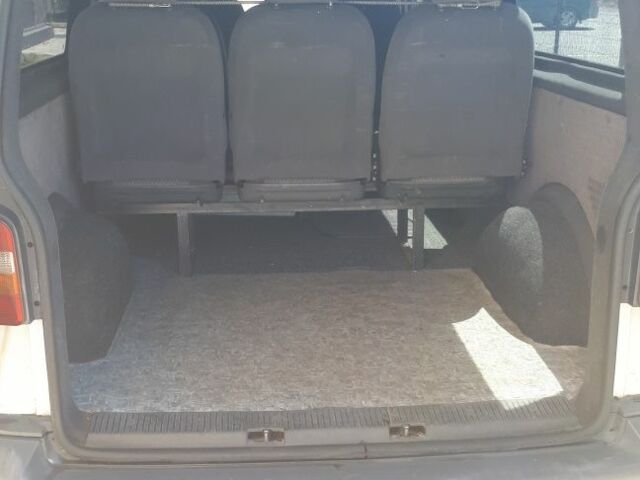 Белый Фольксваген Transporter, объемом двигателя 0 л и пробегом 330 тыс. км за 8600 $, фото 4 на Automoto.ua