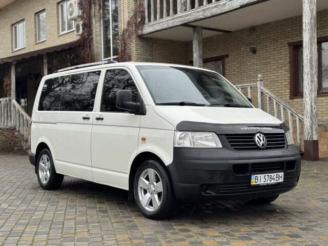 Белый Фольксваген Transporter, объемом двигателя 1.9 л и пробегом 300 тыс. км за 8000 $, фото 3 на Automoto.ua