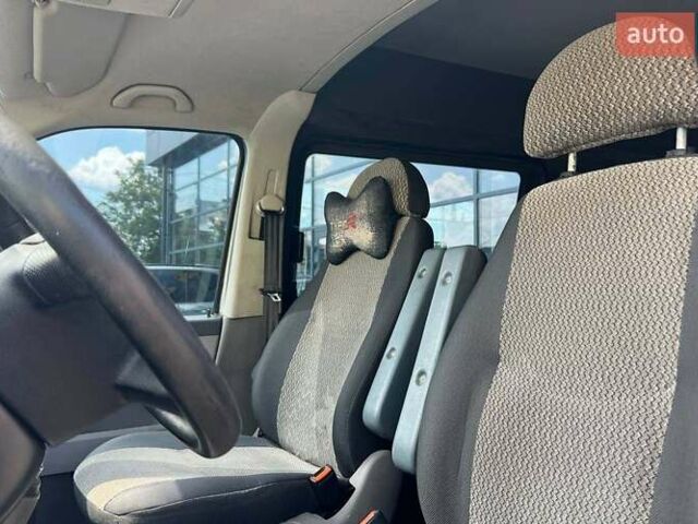 Белый Фольксваген Transporter, объемом двигателя 2.46 л и пробегом 336 тыс. км за 9500 $, фото 10 на Automoto.ua