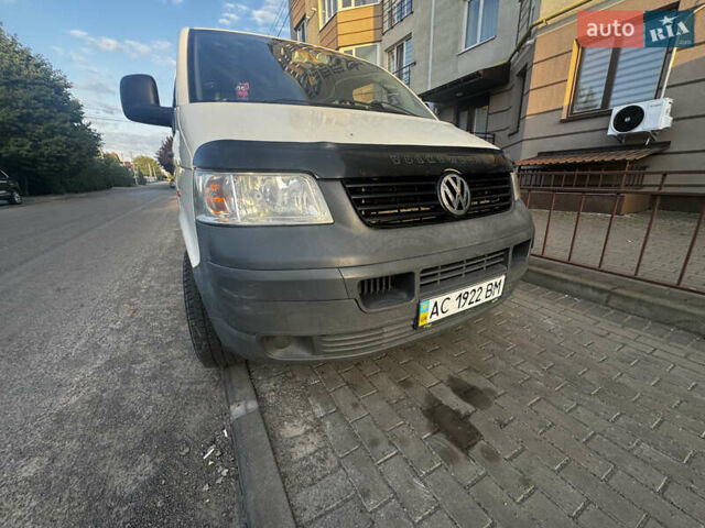 Білий Фольксваген Transporter, об'ємом двигуна 1.9 л та пробігом 391 тис. км за 6999 $, фото 2 на Automoto.ua