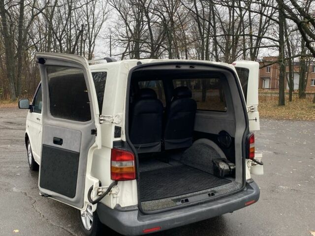 Білий Фольксваген Transporter, об'ємом двигуна 2.5 л та пробігом 354 тис. км за 8799 $, фото 5 на Automoto.ua