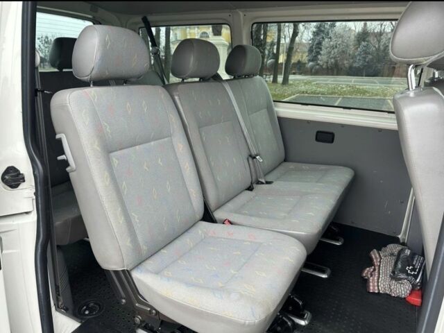 Белый Фольксваген Transporter, объемом двигателя 2.5 л и пробегом 230 тыс. км за 3482 $, фото 11 на Automoto.ua