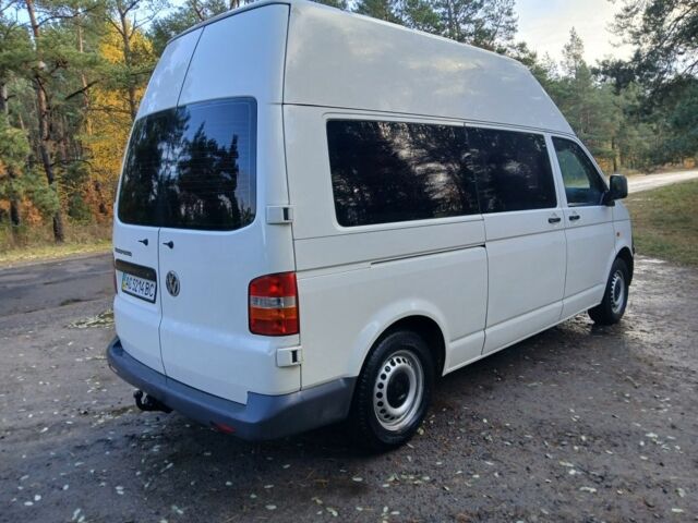 Білий Фольксваген Transporter, об'ємом двигуна 2.5 л та пробігом 300 тис. км за 5700 $, фото 2 на Automoto.ua