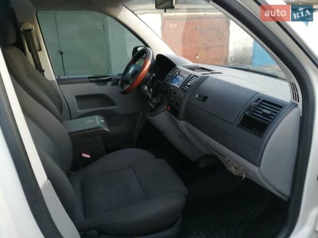 Белый Фольксваген Transporter, объемом двигателя 2.5 л и пробегом 365 тыс. км за 8300 $, фото 18 на Automoto.ua