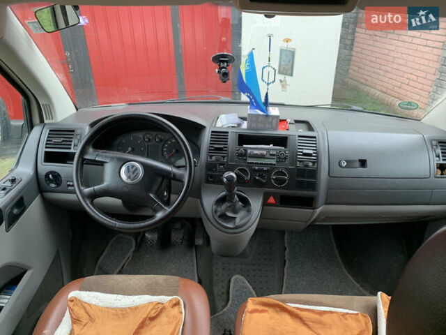 Белый Фольксваген Transporter, объемом двигателя 2.5 л и пробегом 144 тыс. км за 9900 $, фото 10 на Automoto.ua