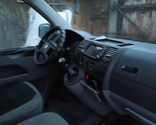 Белый Фольксваген Transporter, объемом двигателя 1.9 л и пробегом 390 тыс. км за 10000 $, фото 5 на Automoto.ua
