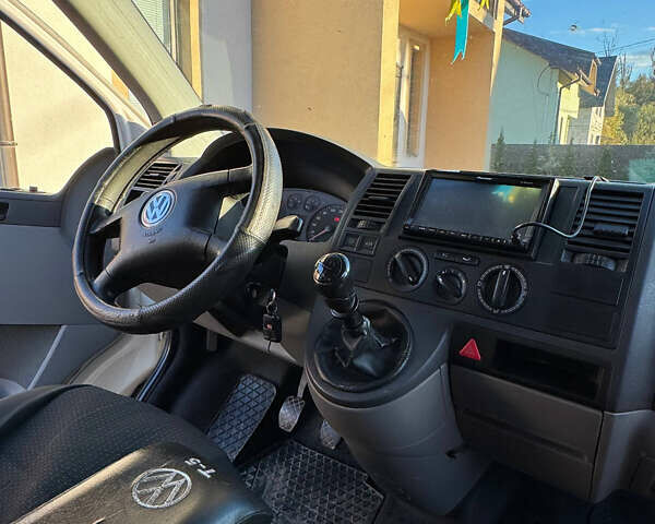 Білий Фольксваген Transporter, об'ємом двигуна 1.9 л та пробігом 360 тис. км за 7800 $, фото 17 на Automoto.ua