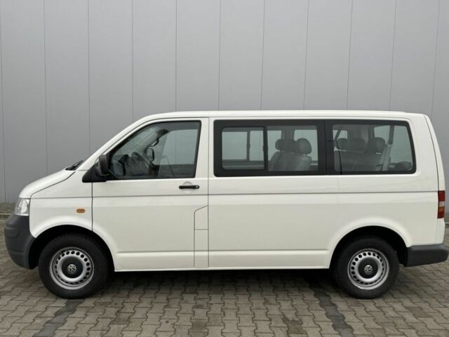 Білий Фольксваген Transporter, об'ємом двигуна 2.5 л та пробігом 215 тис. км за 3340 $, фото 3 на Automoto.ua