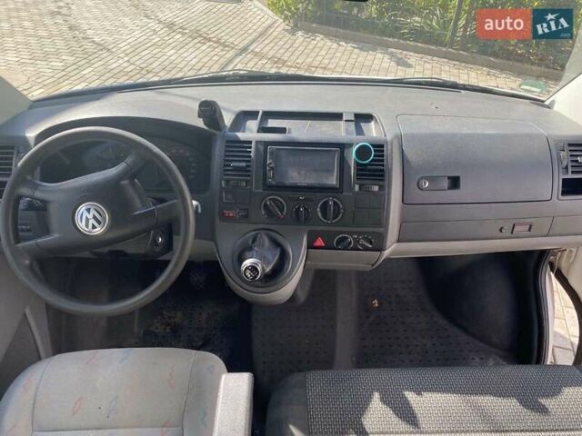Белый Фольксваген Transporter, объемом двигателя 2.5 л и пробегом 220 тыс. км за 6000 $, фото 7 на Automoto.ua