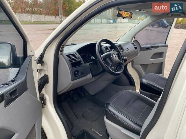 Белый Фольксваген Transporter, объемом двигателя 2.5 л и пробегом 279 тыс. км за 8250 $, фото 11 на Automoto.ua