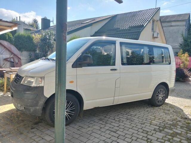 Белый Фольксваген Transporter, объемом двигателя 1.9 л и пробегом 450 тыс. км за 8900 $, фото 1 на Automoto.ua