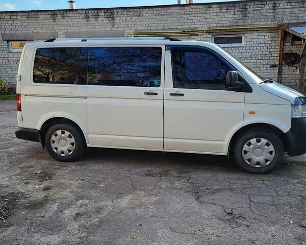 Белый Фольксваген Transporter, объемом двигателя 2.5 л и пробегом 530 тыс. км за 7500 $, фото 3 на Automoto.ua