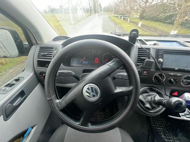 Белый Фольксваген Transporter, объемом двигателя 2.5 л и пробегом 500 тыс. км за 7700 $, фото 4 на Automoto.ua