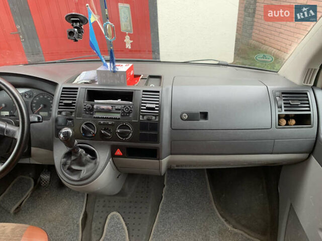 Белый Фольксваген Transporter, объемом двигателя 2.5 л и пробегом 144 тыс. км за 9900 $, фото 11 на Automoto.ua