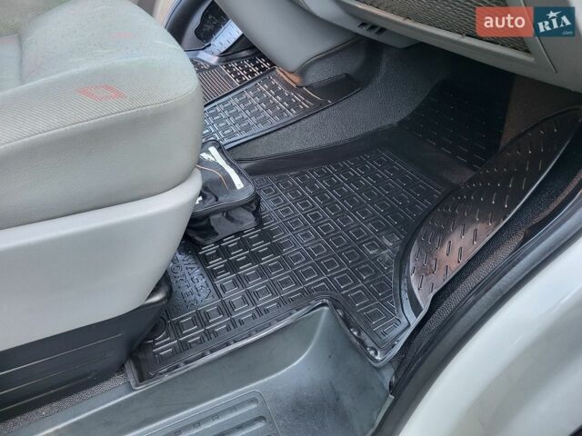 Білий Фольксваген Transporter, об'ємом двигуна 1.9 л та пробігом 242 тис. км за 8600 $, фото 33 на Automoto.ua