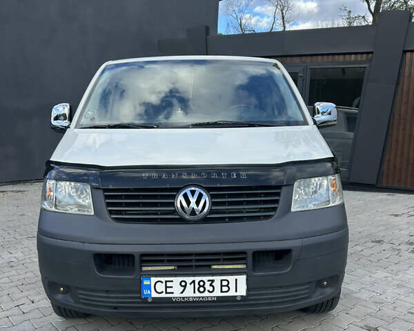 Білий Фольксваген Transporter, об'ємом двигуна 2.5 л та пробігом 309 тис. км за 7999 $, фото 1 на Automoto.ua