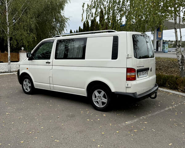 Белый Фольксваген Transporter, объемом двигателя 1.9 л и пробегом 305 тыс. км за 7500 $, фото 2 на Automoto.ua