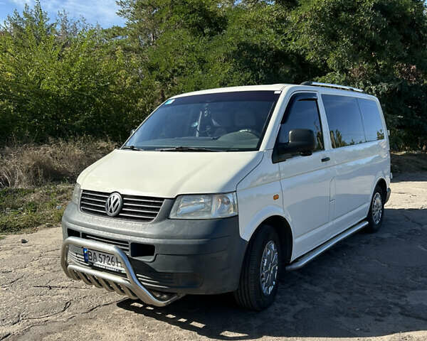 Белый Фольксваген Transporter, объемом двигателя 1.9 л и пробегом 500 тыс. км за 8000 $, фото 1 на Automoto.ua