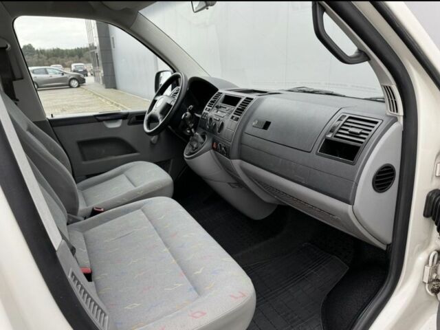 Білий Фольксваген Transporter, об'ємом двигуна 2.5 л та пробігом 215 тис. км за 3340 $, фото 13 на Automoto.ua