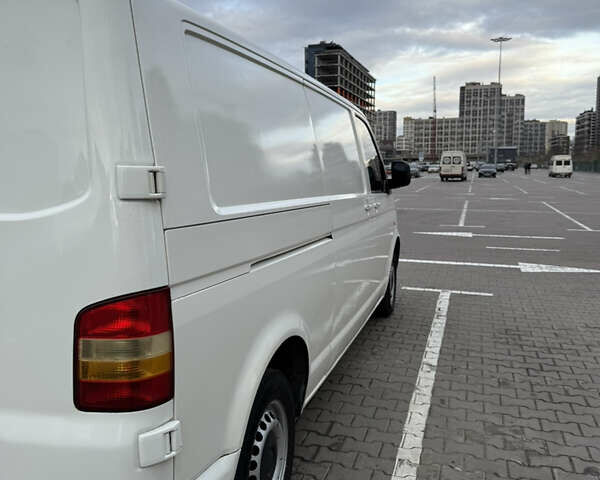 Белый Фольксваген Transporter, объемом двигателя 1.98 л и пробегом 350 тыс. км за 6500 $, фото 4 на Automoto.ua