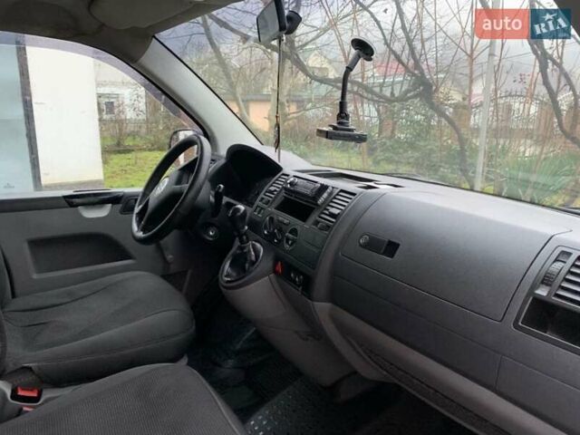 Белый Фольксваген Transporter, объемом двигателя 2.5 л и пробегом 285 тыс. км за 7000 $, фото 3 на Automoto.ua