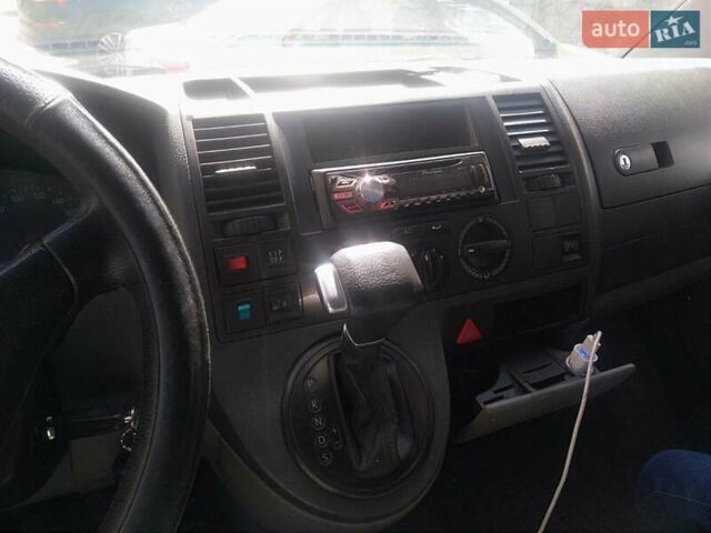 Белый Фольксваген Transporter, объемом двигателя 2.5 л и пробегом 300 тыс. км за 7000 $, фото 5 на Automoto.ua