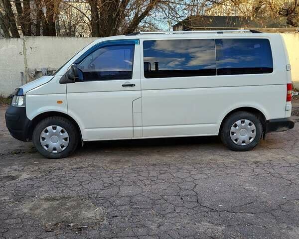 Белый Фольксваген Transporter, объемом двигателя 2.5 л и пробегом 530 тыс. км за 7500 $, фото 4 на Automoto.ua