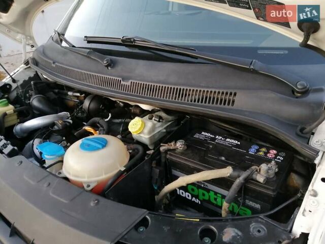 Белый Фольксваген Transporter, объемом двигателя 2.5 л и пробегом 365 тыс. км за 8300 $, фото 36 на Automoto.ua