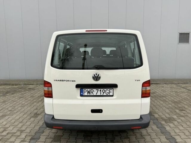 Білий Фольксваген Transporter, об'ємом двигуна 2.5 л та пробігом 215 тис. км за 3340 $, фото 6 на Automoto.ua